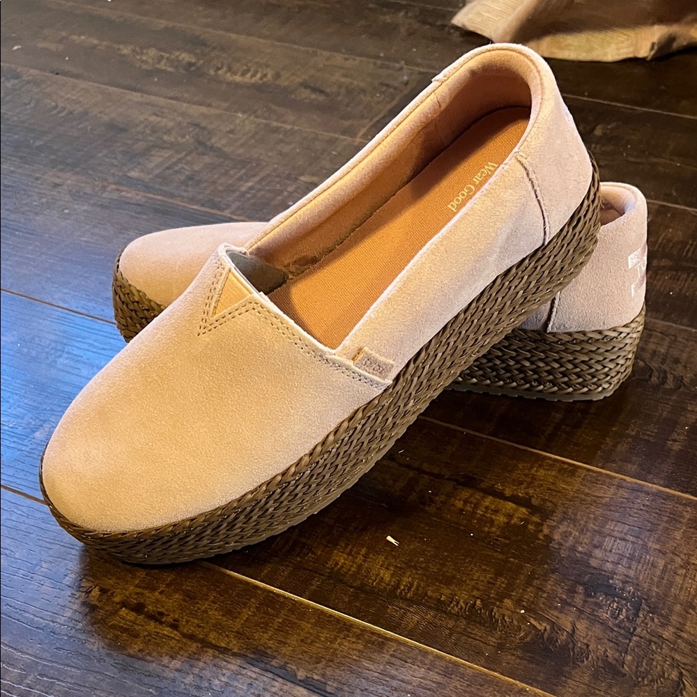 Toms Women's Espadrilles in Light Pink